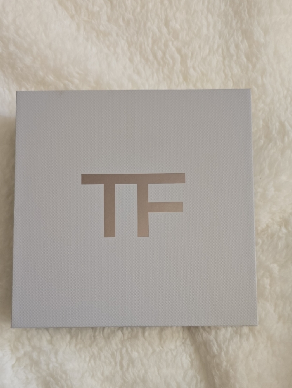 Tom Ford Soleil Blanc Shimmer Oils Duo - Gold & Silver Caps - Picture 3 of 4